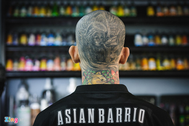 Cuộc sống của những thanh niên xăm kín mặt ở Sài Gòn - Hình 24 Cuoc song cua nhung thanh nien xam kin mat o Sai Gon-Hinh-24