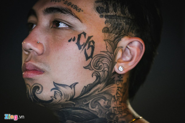 Cuộc sống của những thanh niên xăm kín mặt ở Sài Gòn - Hình 35 Cuoc song cua nhung thanh nien xam kin mat o Sai Gon-Hinh-35