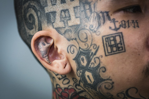 Cuộc sống của những thanh niên xăm kín mặt ở Sài Gòn - Hình 28 Cuoc song cua nhung thanh nien xam kin mat o Sai Gon-Hinh-28