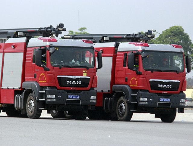 Cận cảnh dàn xe đặc chủng chống khủng bố của Công an Hà Nội - Hình 14 Can canh dan xe dac chung chong khung bo cua Cong an Ha Noi-Hinh-14