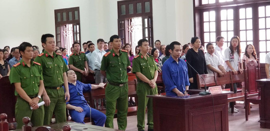 “Trùm” sản xuất Vinaca trị ung thư từ bột thanh tre lĩnh án “Trum” san xuat Vinaca tri ung thu tu bot thanh tre linh an