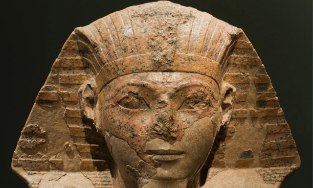 Các vị nữ hoàng xinh đẹp, đầy quyền lực của Ai Cập cổ đại - Hình 6 Cac vi nu hoang xinh dep, day quyen luc cua Ai Cap co dai-Hinh-6
