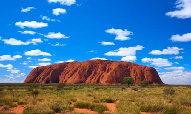 Diem danh 10 ngon nui linh thieng nhat the gioi-Hinh-5