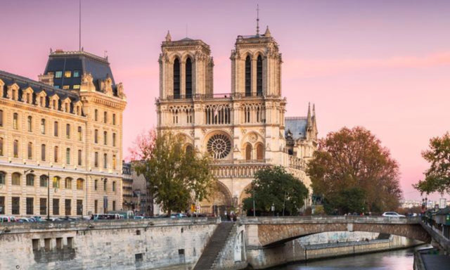 Nhà thờ Đức Bà Paris và bí mật chôn giấu trăm năm - Hình 5 Nha tho Duc Ba Paris va bi mat chon giau tram nam-Hinh-5