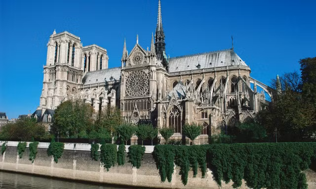 Nha tho Duc Ba Paris va nhung chuyen ky bi-Hinh-4