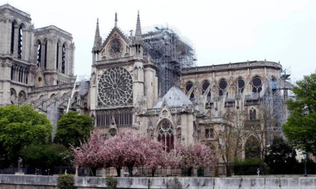Nhà thờ Đức Bà Paris và những chuyện kỳ bí - Hình 9 Nha tho Duc Ba Paris va nhung chuyen ky bi-Hinh-9