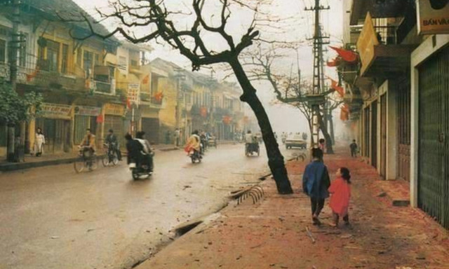 Tết Hà Nội thời bao cấp thú vị như nào? - Hình 8 Tet Ha Noi thoi bao cap thu vi nhu nao?-Hinh-8