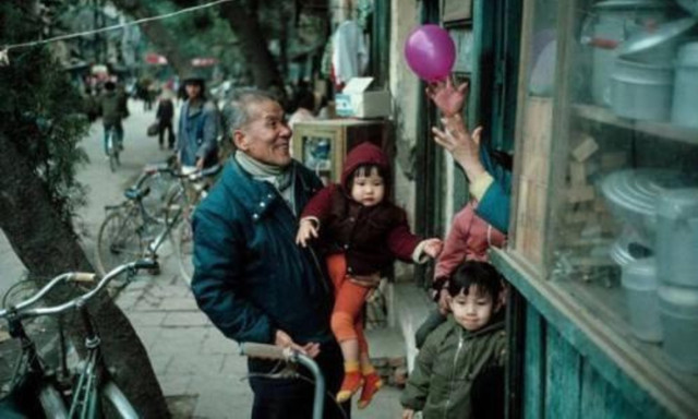 Tết Hà Nội thời bao cấp thú vị như nào? - Hình 7 Tet Ha Noi thoi bao cap thu vi nhu nao?-Hinh-7