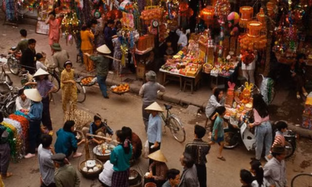 Tet Ha Noi thoi bao cap thu vi nhu nao?