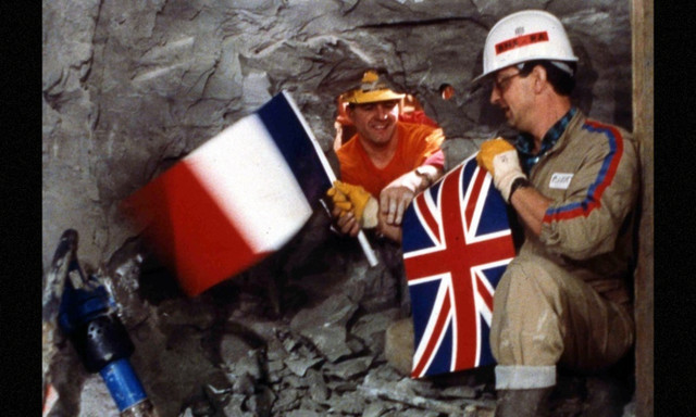 Loạt ảnh lịch sử ít xuất hiện về bầu không khí của những thời đại đã qua - Hình 4 Loat anh lich su it xuat hien ve bau khong khi cua nhung thoi dai da qua-Hinh-4