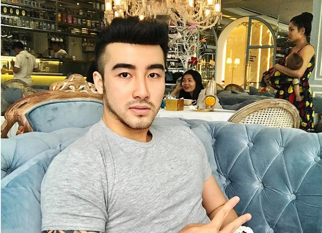 Làm sao Lục Triều Vỹ lừa được các đại gia máu mặt để chi 30.000 đô mua dâm? Lam sao Luc Trieu Vy lua duoc cac dai gia mau mat de chi 30.000 do mua dam?