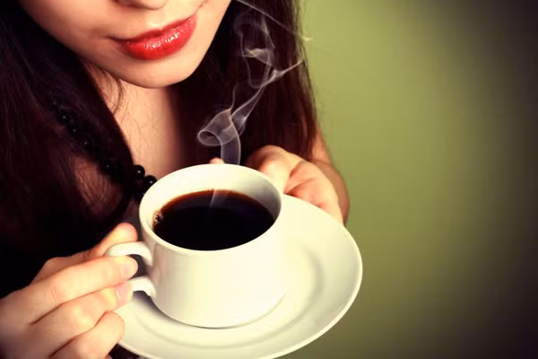 Chi em tranh lam nhung viec nay ngay 'dau rung' anh huong suc khoe-Hinh-3