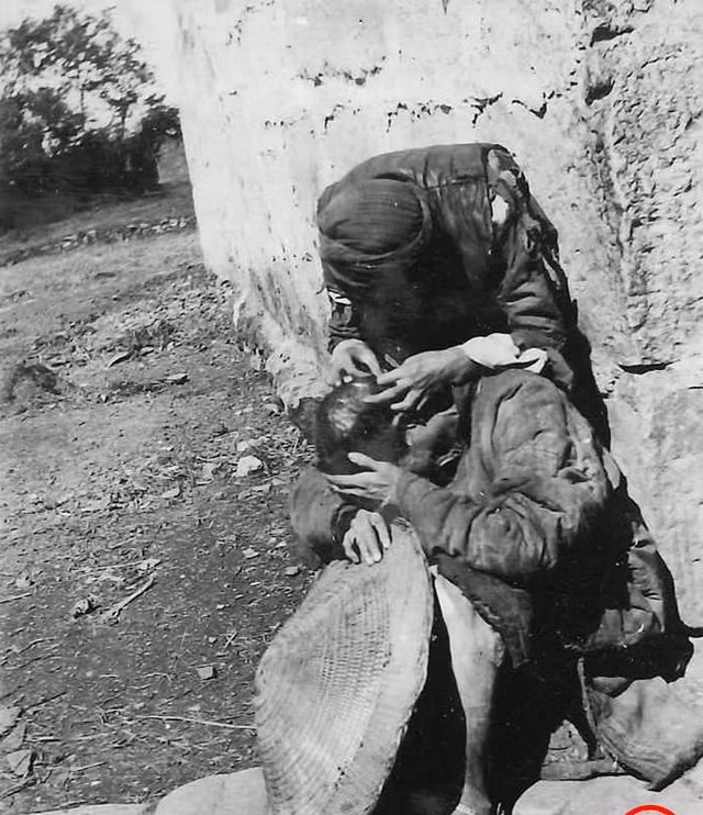 To mo loat anh sieu doc Trung Quoc cuoi thoi Man Thanh-Hinh-5