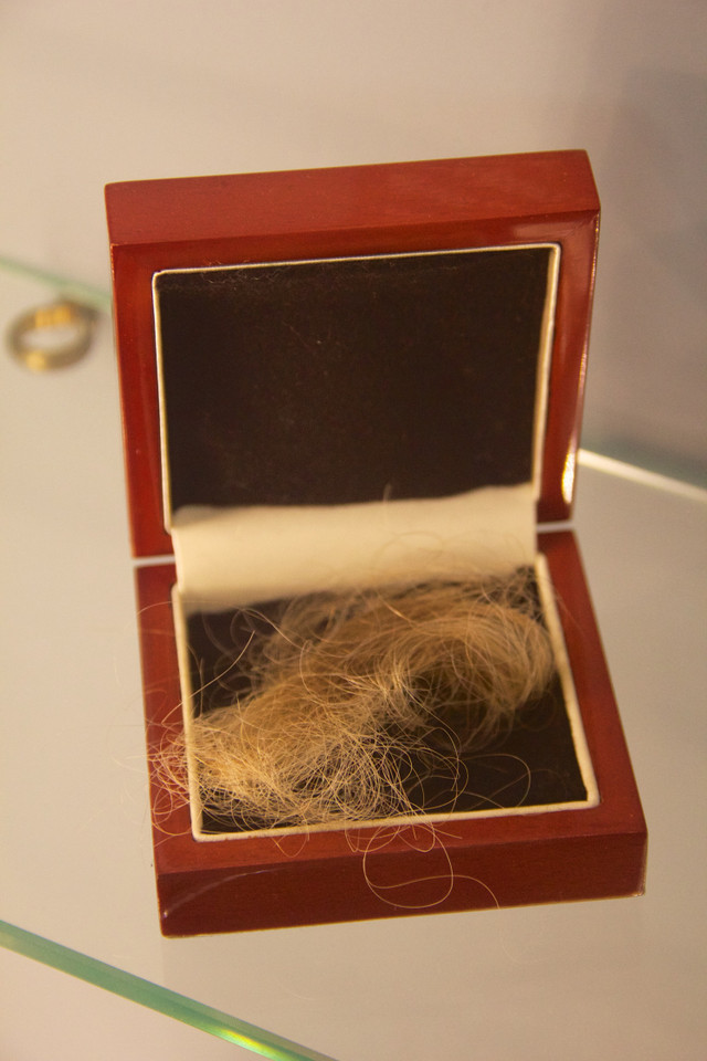 Một số thư viện lưu giữ những đồ vật kỳ lạ, quái đản - Hình 6 Mot so thu vien luu giu nhung do vat ky la, quai dan-Hinh-6