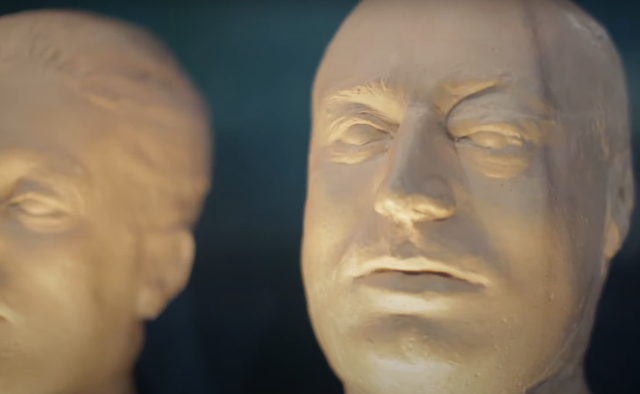 Một số thư viện lưu giữ những đồ vật kỳ lạ, quái đản - Hình 9 Mot so thu vien luu giu nhung do vat ky la, quai dan-Hinh-9