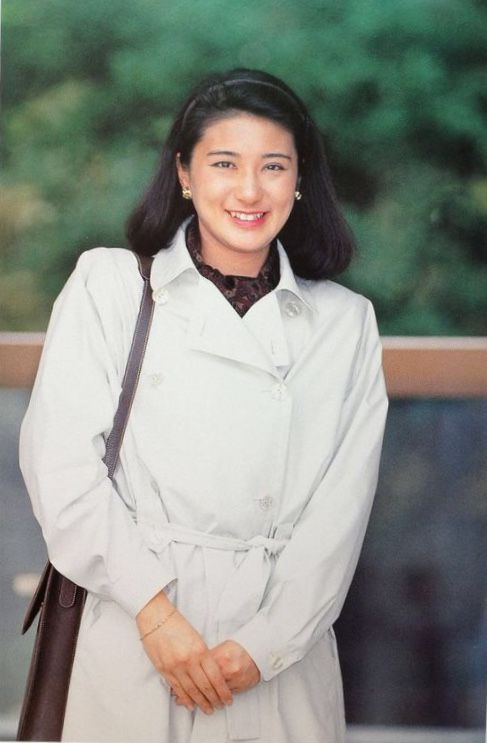 Vẻ đẹp không tuổi của tân Hoàng hậu Nhật Bản bên người chồng tận tâm - Hình 6 Ve dep khong tuoi cua tan Hoang hau Nhat Ban ben nguoi chong tan tam-Hinh-6