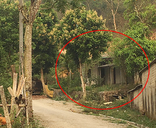 Các nghi phạm thực nghiệm hiện trường cảnh hiếp dâm rồi giết nữ sinh giao gà ở Điện Biên - Hình 12 Cac nghi pham thuc nghiem hien truong canh hiep dam roi giet nu sinh giao ga o Dien Bien-Hinh-12