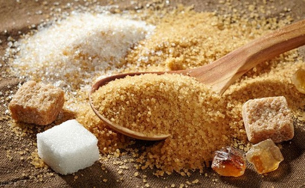 Ở nhà chăm cháu, bà nội nguy kịch vì ăn quá nhiều đường O nha cham chau, ba noi nguy kich vi an qua nhieu duong