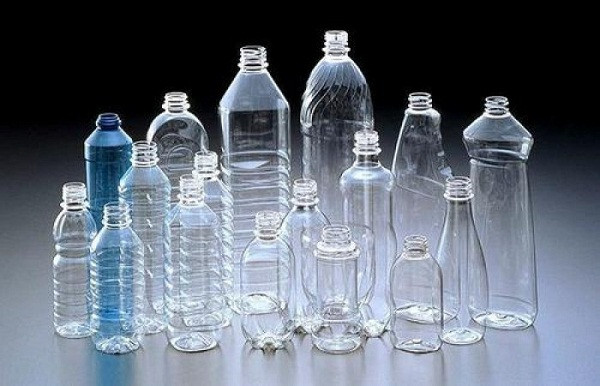 Dùng bình nhựa đựng nước nóng gây hại sức khoẻ như nào? - Hình 5 Dung binh nhua dung nuoc nong gay hai suc khoe nhu nao?-Hinh-5