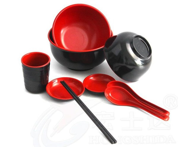 Dùng bình nhựa đựng nước nóng gây hại sức khoẻ như nào? - Hình 11 Dung binh nhua dung nuoc nong gay hai suc khoe nhu nao?-Hinh-11