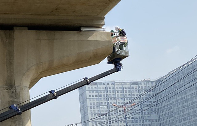 Vụ rơi gối cầu metro số 1: Hơn 1 năm vẫn chưa có kết luận nguyên nhân - Hình 2 Vu roi goi cau metro so 1: Hon 1 nam van chua co ket luan nguyen nhan-Hinh-2