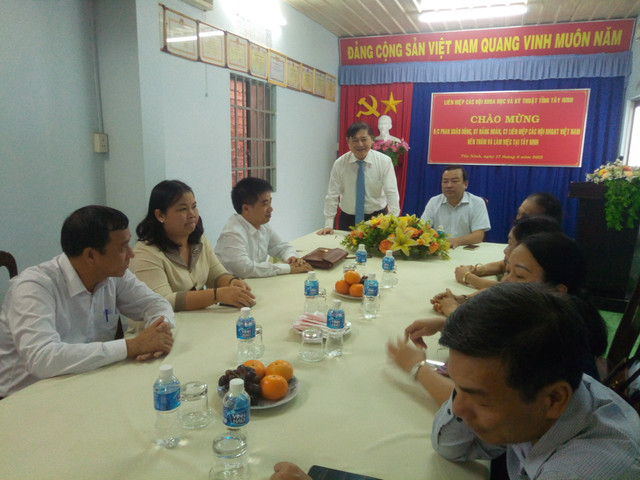 TSKH Phan Xuân Dũng dẫn đầu đoàn công tác của VUSTA làm việc tại Tỉnh ủy Tây Ninh - Hình 6 TSKH Phan Xuan Dung dan dau doan cong tac cua VUSTA lam viec tai Tinh uy Tay Ninh-Hinh-6