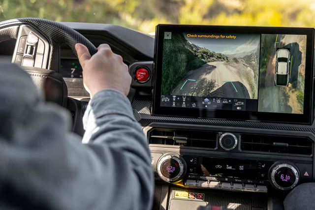 Chi tiết Toyota Tacoma TRD Pro 2024 mới - Hình 4 Chi tiet Toyota Tacoma TRD Pro 2024 moi-Hinh-4