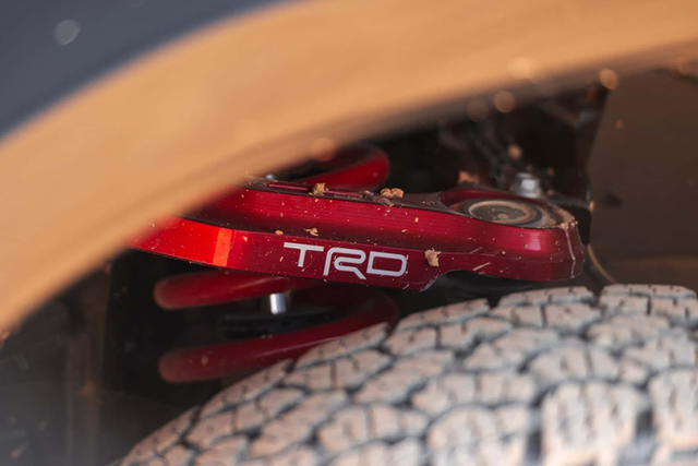 Chi tiết Toyota Tacoma TRD Pro 2024 mới - Hình 6 Chi tiet Toyota Tacoma TRD Pro 2024 moi-Hinh-6