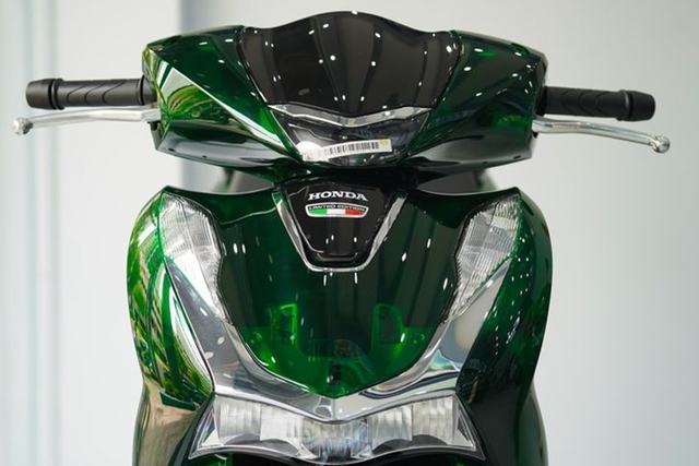 Chi tiết bản giới hạn của Honda SH từ 140 triệu đồng - Hình 2 Chi tiet ban gioi han cua Honda SH tu 140 trieu dong-Hinh-2