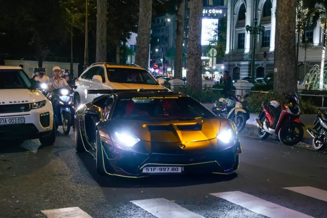 Can canh dan sieu xe tien ty tu hop o Sai Gon-Hinh-9