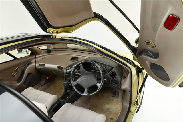 Tiền nhiều cũng khó sở hữu chiếc xe này của danh hài Bảo Chung - Hình 10 Tien nhieu cung kho so huu chiec xe nay cua danh hai Bao Chung-Hinh-10