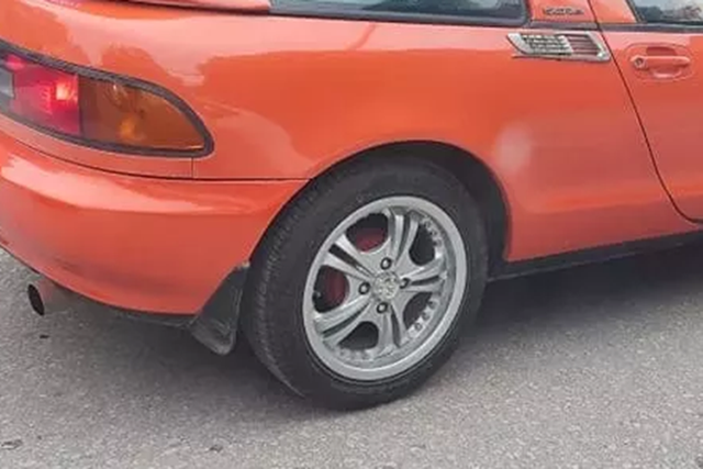 Tiền nhiều cũng khó sở hữu chiếc xe này của danh hài Bảo Chung - Hình 4 Tien nhieu cung kho so huu chiec xe nay cua danh hai Bao Chung-Hinh-4