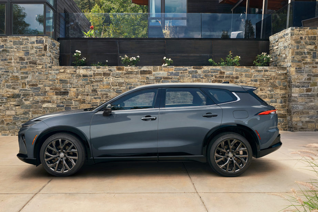 Chi tiết mẫu xe SUV Toyota Crown Signia 2025 - Hình 9 Chi tiet mau xe SUV Toyota Crown Signia 2025-Hinh-9