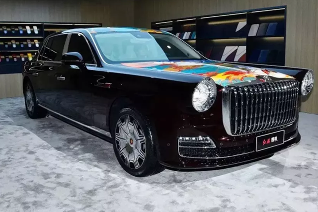 Xe hạng sang có giá hơn 20 tỷ của Trung Quốc có gì? - Hình 3 Xe hang sang co gia hon 20 ty cua Trung Quoc co gi?-Hinh-3