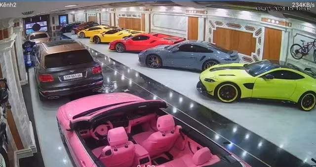 Chi tiet garage tri gia gan 450 ty dong cua dai gia Hoang Kim Khanh-Hinh-2