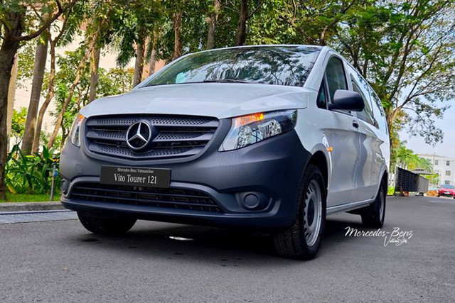 Mercedes-Benz Vito Tourer chỉ còn 1,21 tỷ đồng - Hình 8 Mercedes-Benz Vito Tourer chi con 1,21 ty dong-Hinh-8