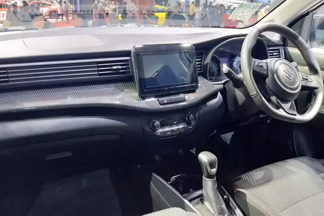 Chi tiết Suzuki Ertiga Cruise 2024 chỉ từ 449 triệu đồng - Hình 5 Chi tiet Suzuki Ertiga Cruise 2024 chi tu 449 trieu dong-Hinh-5