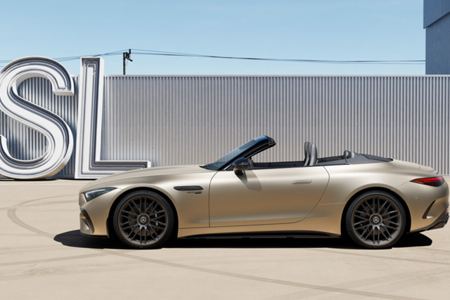 Cận cảnh Mercedes-AMG SL 63 Manufaktur Golden Coast giới hạn 100 chiếc Can canh Mercedes-AMG SL 63 Manufaktur Golden Coast gioi han 100 chiec