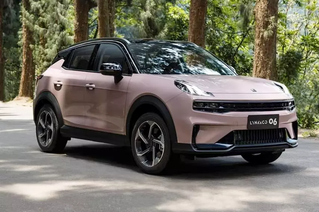 Chi tiết đối thủ Hyundai Creta tại Việt Nam giá 700 triệu đồng - Hình 2 Chi tiet doi thu Hyundai Creta tai Viet Nam gia 700 trieu dong-Hinh-2