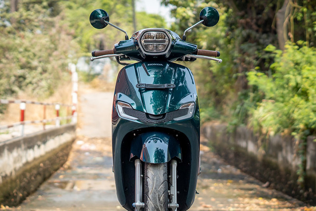 Chi tiết Honda Stylo 160 giá khoảng 70 triệu đồng - Hình 4 Chi tiet Honda Stylo 160 gia khoang 70 trieu dong-Hinh-4