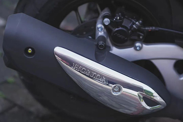 Chi tiết Honda Stylo 160 giá khoảng 70 triệu đồng - Hình 10 Chi tiet Honda Stylo 160 gia khoang 70 trieu dong-Hinh-10