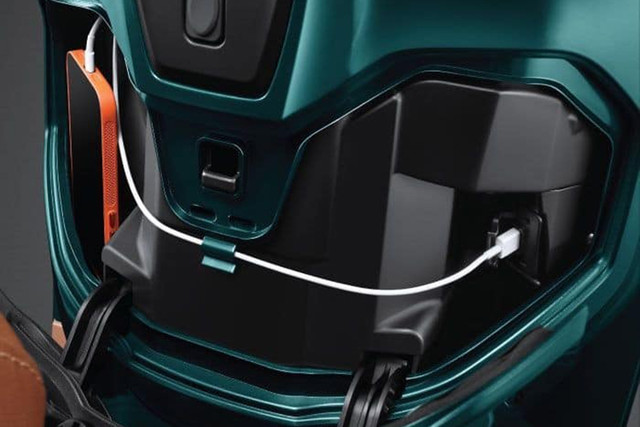 Chi tiết Honda Stylo 160 giá khoảng 70 triệu đồng - Hình 7 Chi tiet Honda Stylo 160 gia khoang 70 trieu dong-Hinh-7