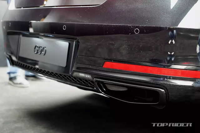 Sedan hạng sang Genesis G90 Black 2024 có giá từ 2,54 tỷ đồng - Hình 5 Sedan hang sang Genesis G90 Black 2024 co gia tu 2,54 ty dong-Hinh-5