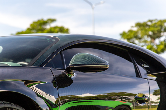 Đại gia sòng bạc Campuchia đi xe Bugatti Chiron Super Sport bạc tỷ - Hình 12 Dai gia song bac Campuchia di xe Bugatti Chiron Super Sport bac ty-Hinh-12