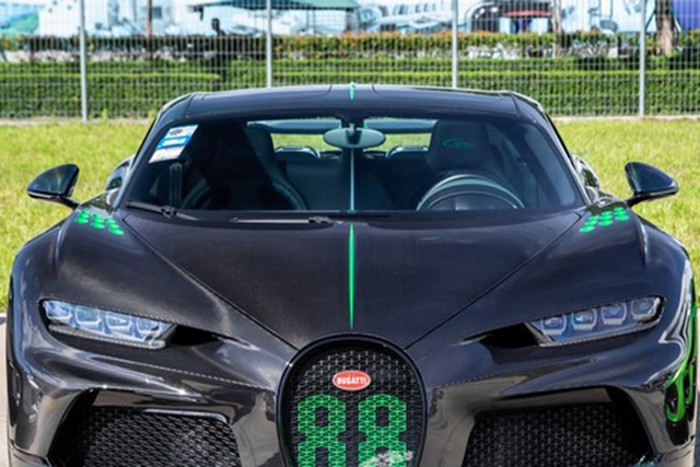 Đại gia sòng bạc Campuchia đi xe Bugatti Chiron Super Sport bạc tỷ - Hình 15 Dai gia song bac Campuchia di xe Bugatti Chiron Super Sport bac ty-Hinh-15