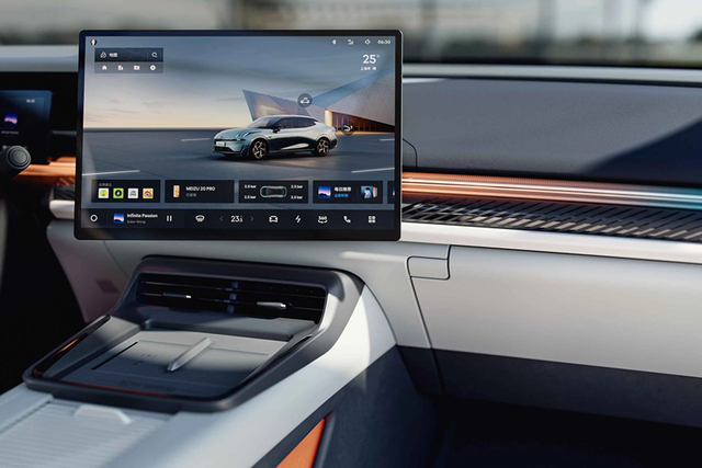 Thương hiệu ôtô Lynk & Co đã chính thức ra mắt mẫu sedan hạng D mới - Hình 8 Thuong hieu oto Lynk & Co da chinh thuc ra mat mau sedan hang D moi-Hinh-8