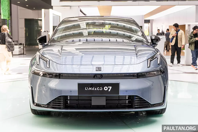 Thương hiệu ôtô Lynk & Co đã chính thức ra mắt mẫu sedan hạng D mới - Hình 2 Thuong hieu oto Lynk & Co da chinh thuc ra mat mau sedan hang D moi-Hinh-2