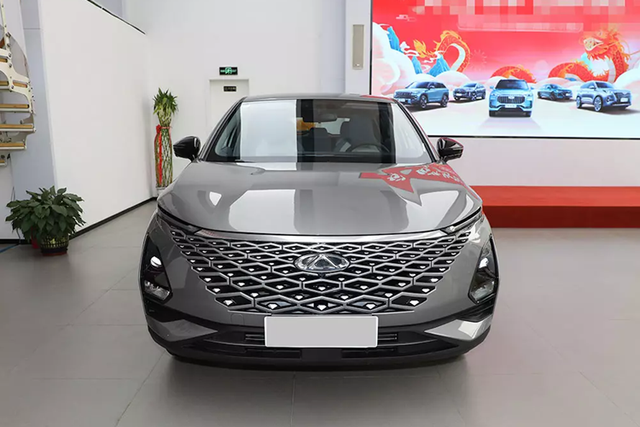 Xem SUV cỡ B Chery Omoda 5 2024 bản nâng cấp - Hình 2 Xem SUV co B Chery Omoda 5 2024 ban nang cap-Hinh-2