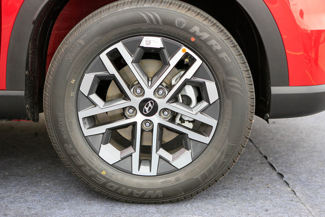 Chi tiết Hyundai Venue tại Việt Nam chỉ 485 triệu đồng - Hình 5 Chi tiet Hyundai Venue tai Viet Nam chi 485 trieu dong-Hinh-5