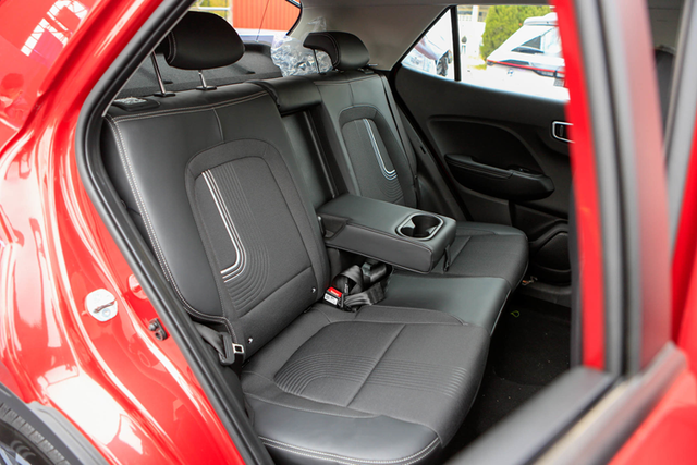 Chi tiết Hyundai Venue tại Việt Nam chỉ 485 triệu đồng - Hình 10 Chi tiet Hyundai Venue tai Viet Nam chi 485 trieu dong-Hinh-10